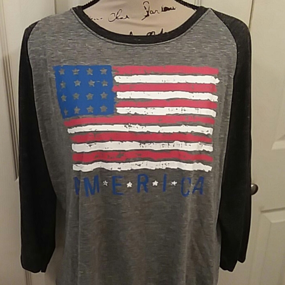 Instant message Tops - Last chance  America Raglan  t-shirt size XL